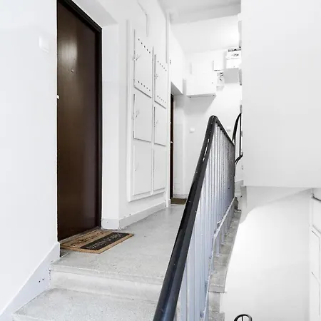 Old Town By Renters * Warsaw